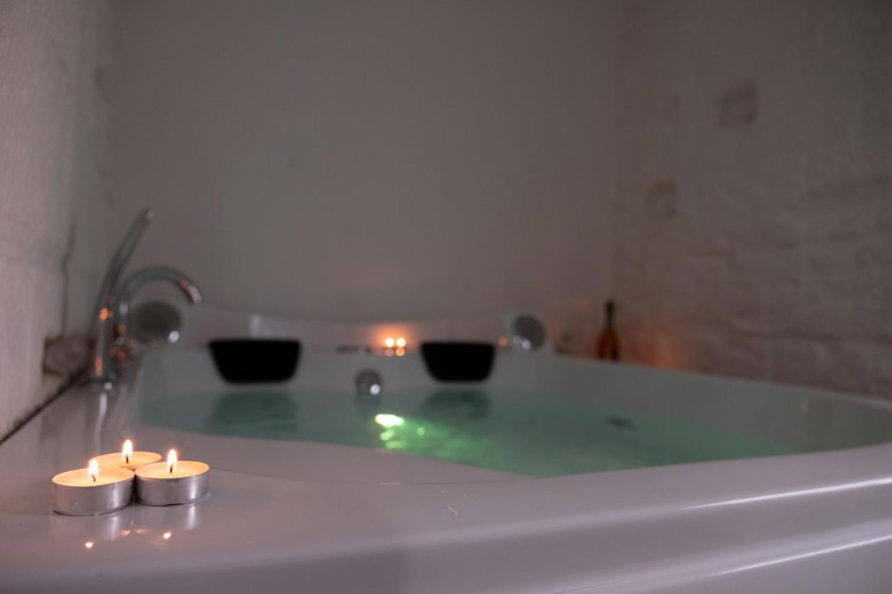 Amalfi Pool Suite - Puglia Mia Apartments Monopoli Buitenkant foto